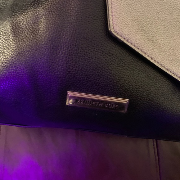 KENNETH COLE BAG - Picture 5 of 6